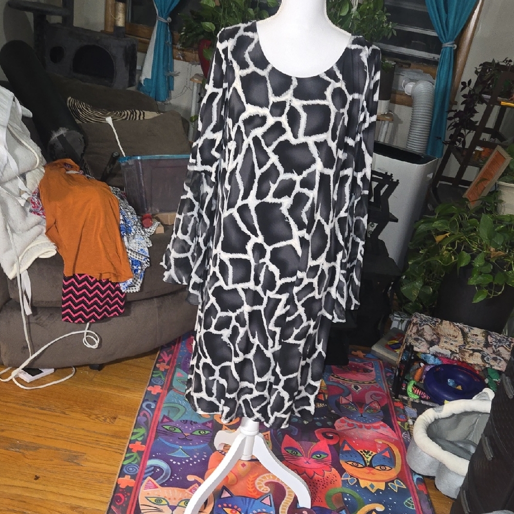 Fashion Bug Black and White Long Sleeve Dress